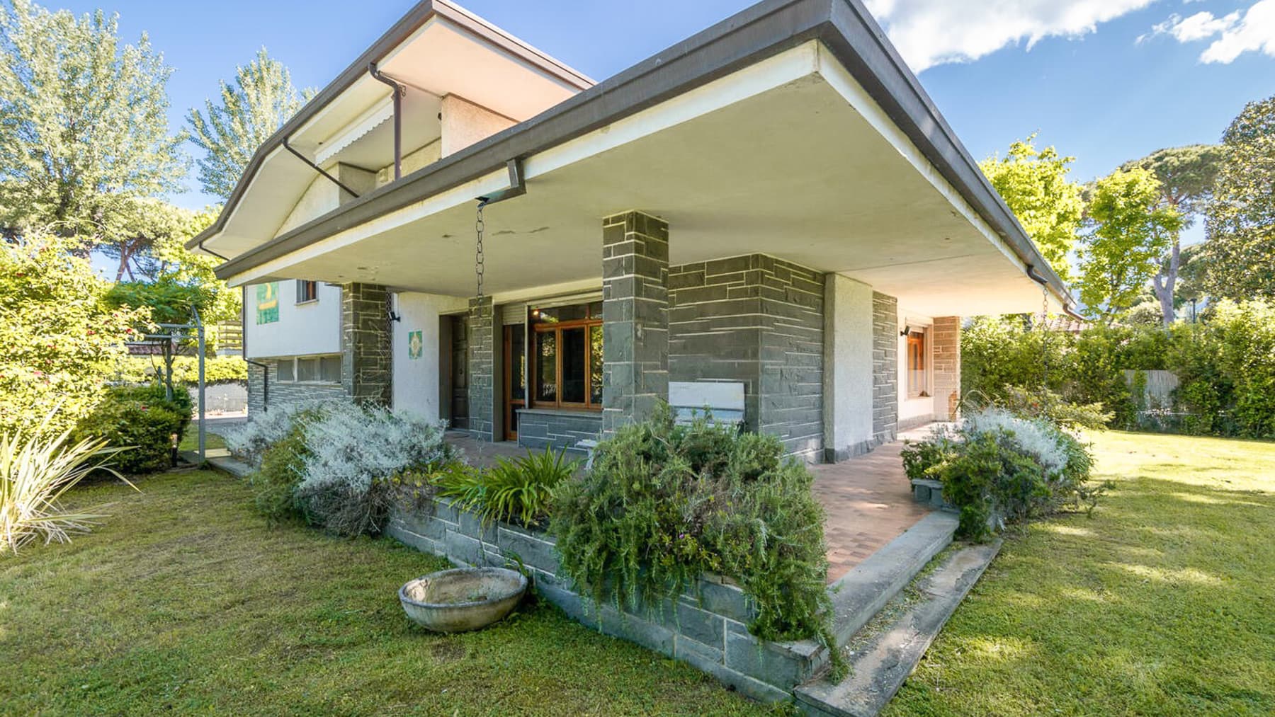 Prestigious Villa in Forte dei Marmi, Tuscany