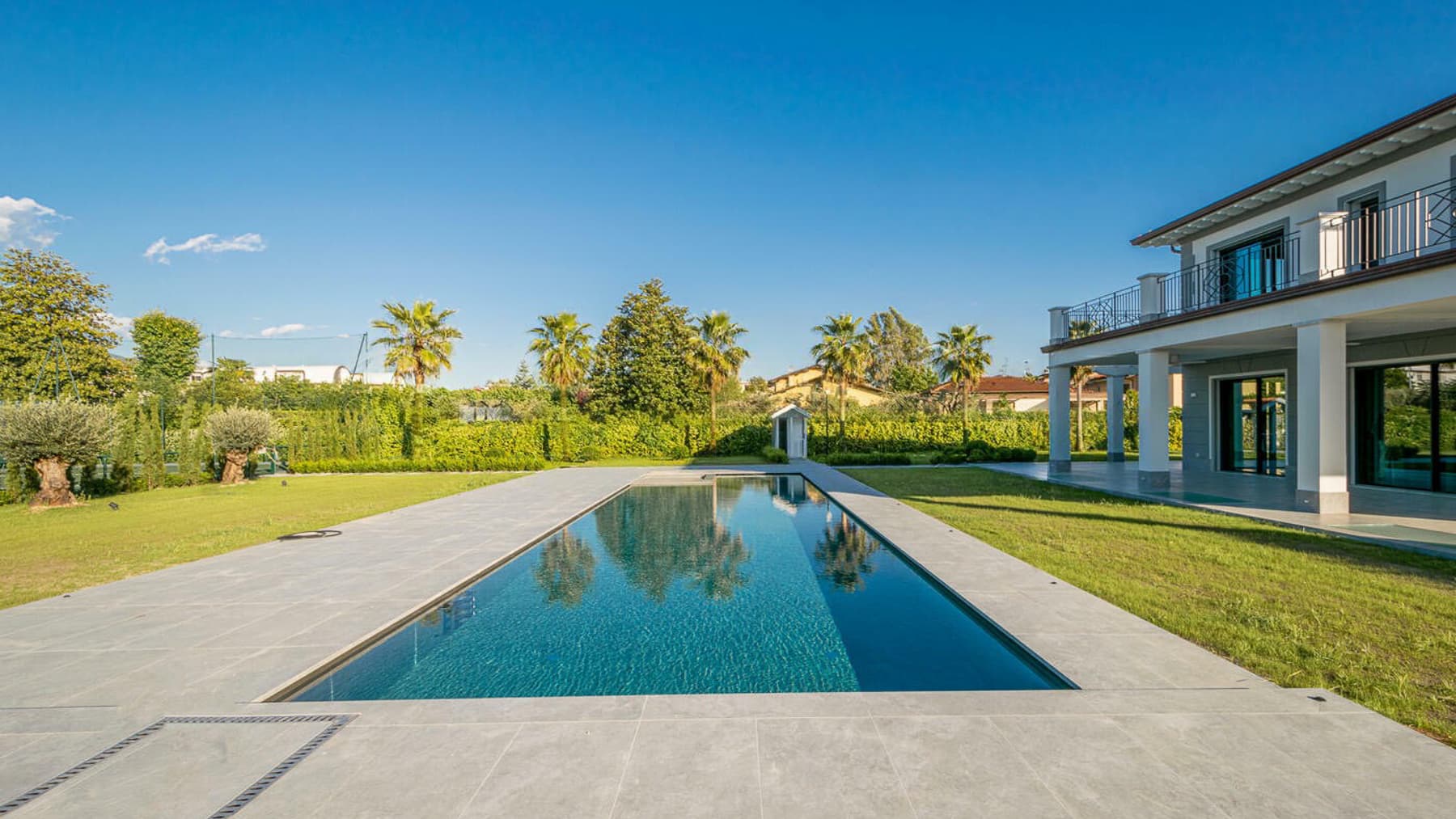 Exclusive Villa with Pool in Forte dei Marmi, Tuscany