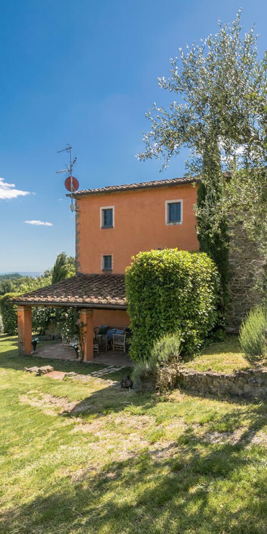 Rustic Country House in Marliana, Tuscany Retreat