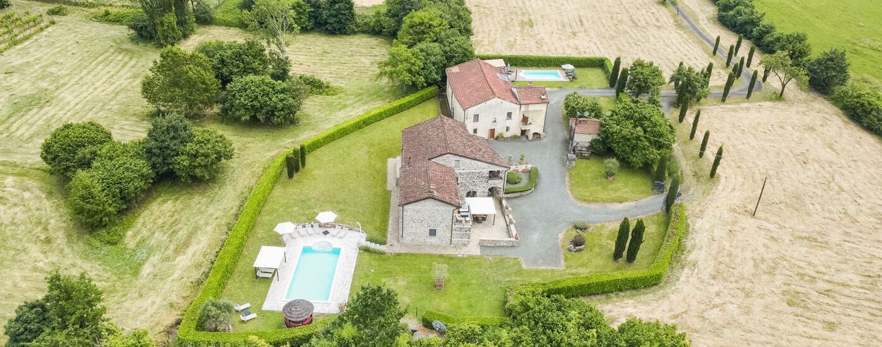 Villa con Piscina nella Tranquilla Lunigiana, Toscana