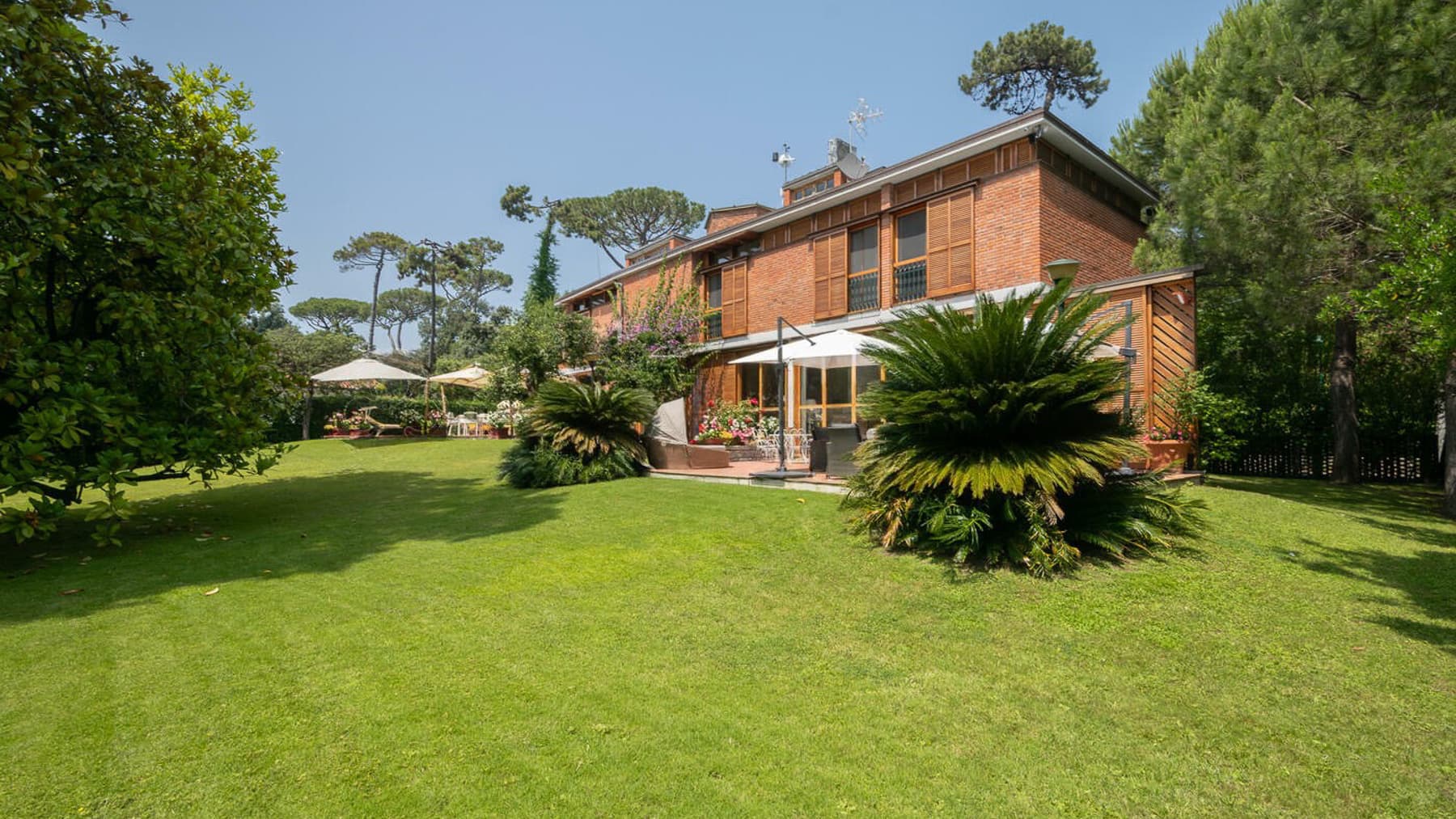 Luxury Villa in Forte dei Marmi, Tuscany