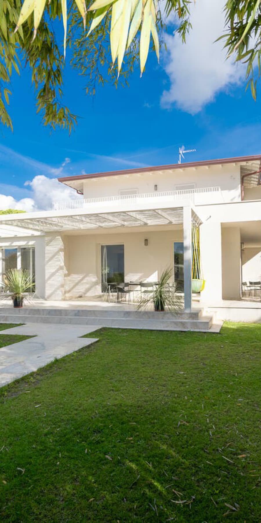 Elegant Villa with Pool in Forte dei Marmi, Tuscany