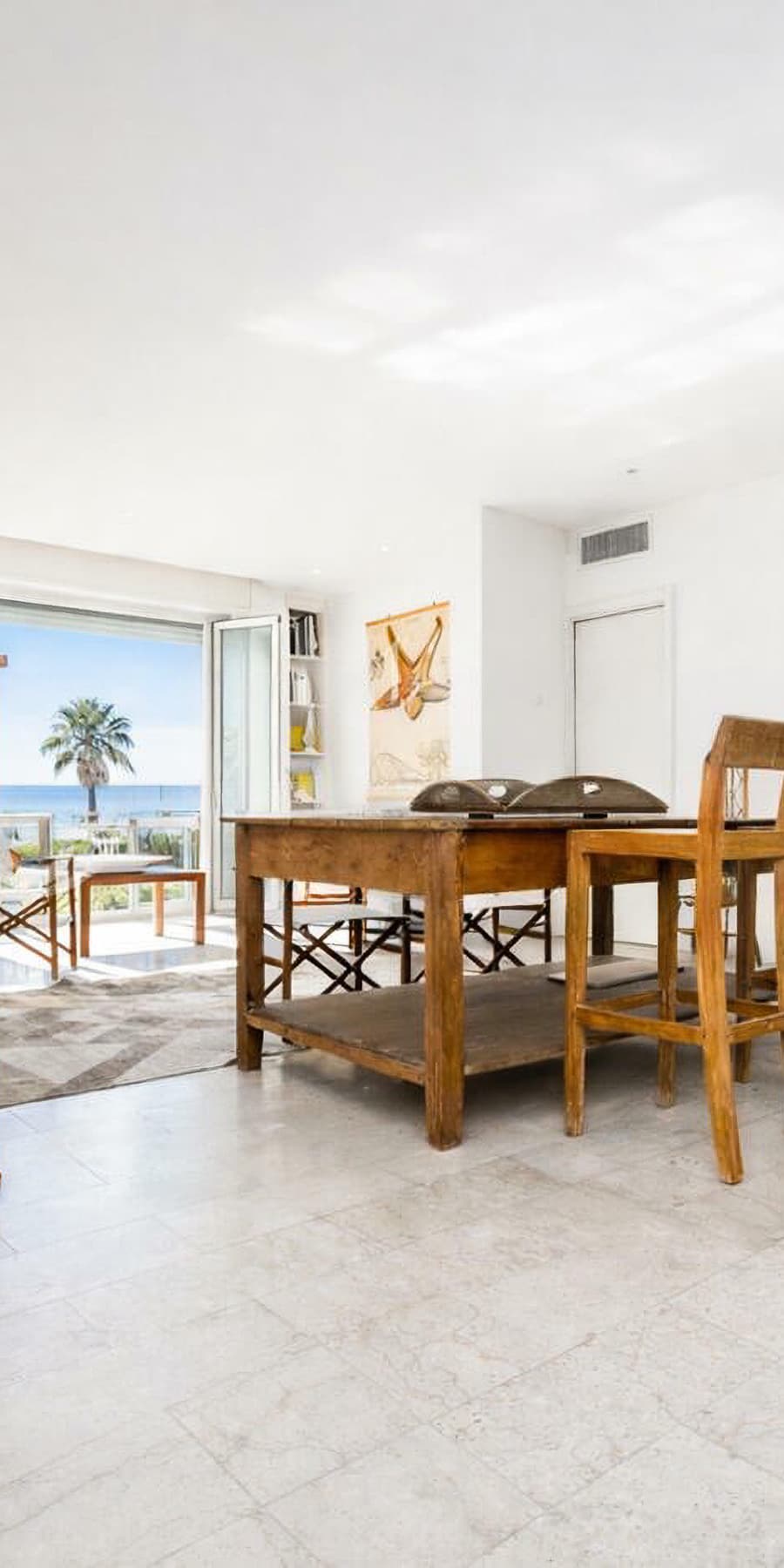 Seafront Apartment in Viareggio, Tuscany