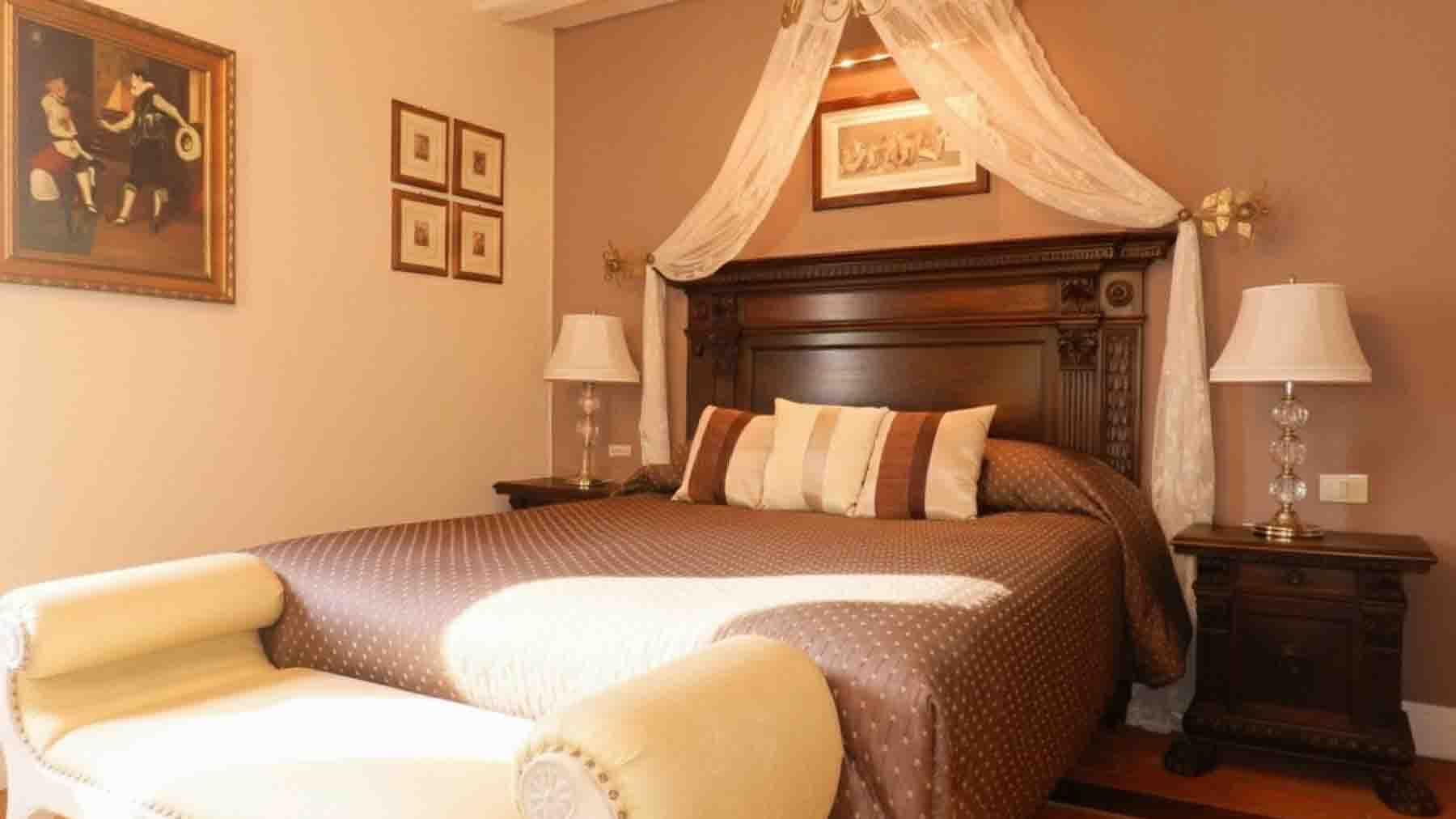 Albergo storico a Castelnuovo di Garfagnana, Toscana