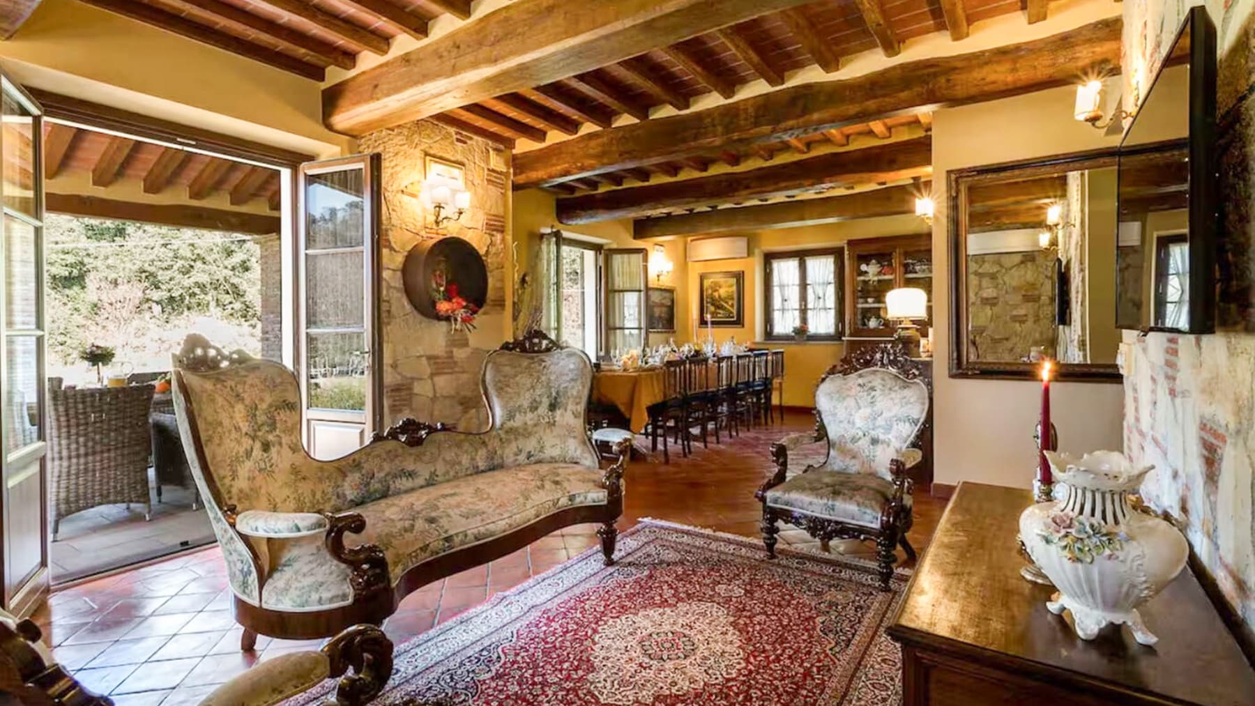 Villa con Piscina e Giardino a Lucca, Toscana