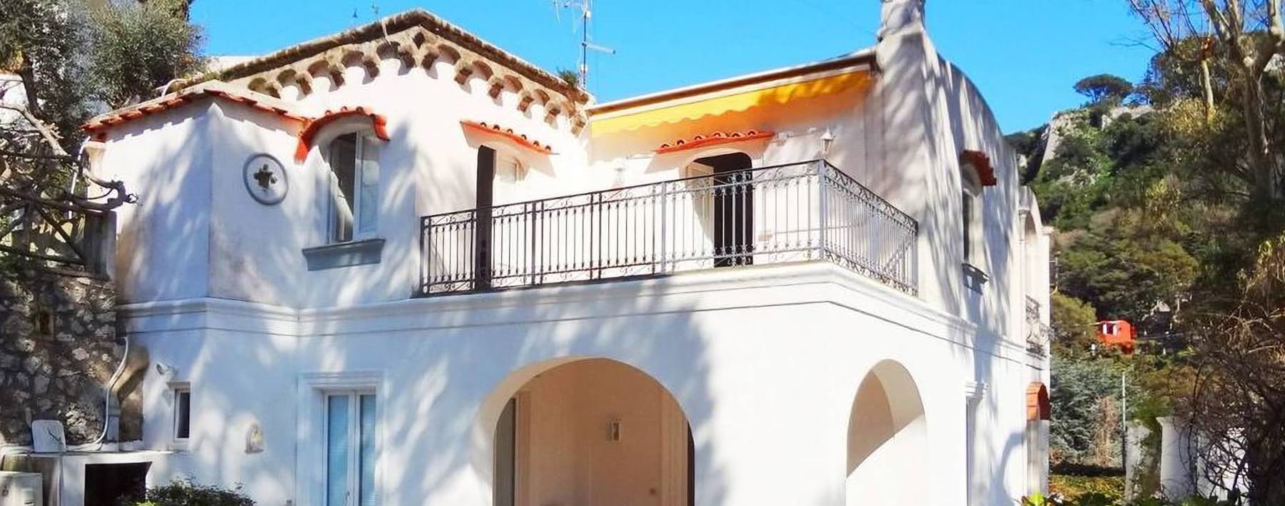 Villa esclusiva con giardino e terrazze a Capri