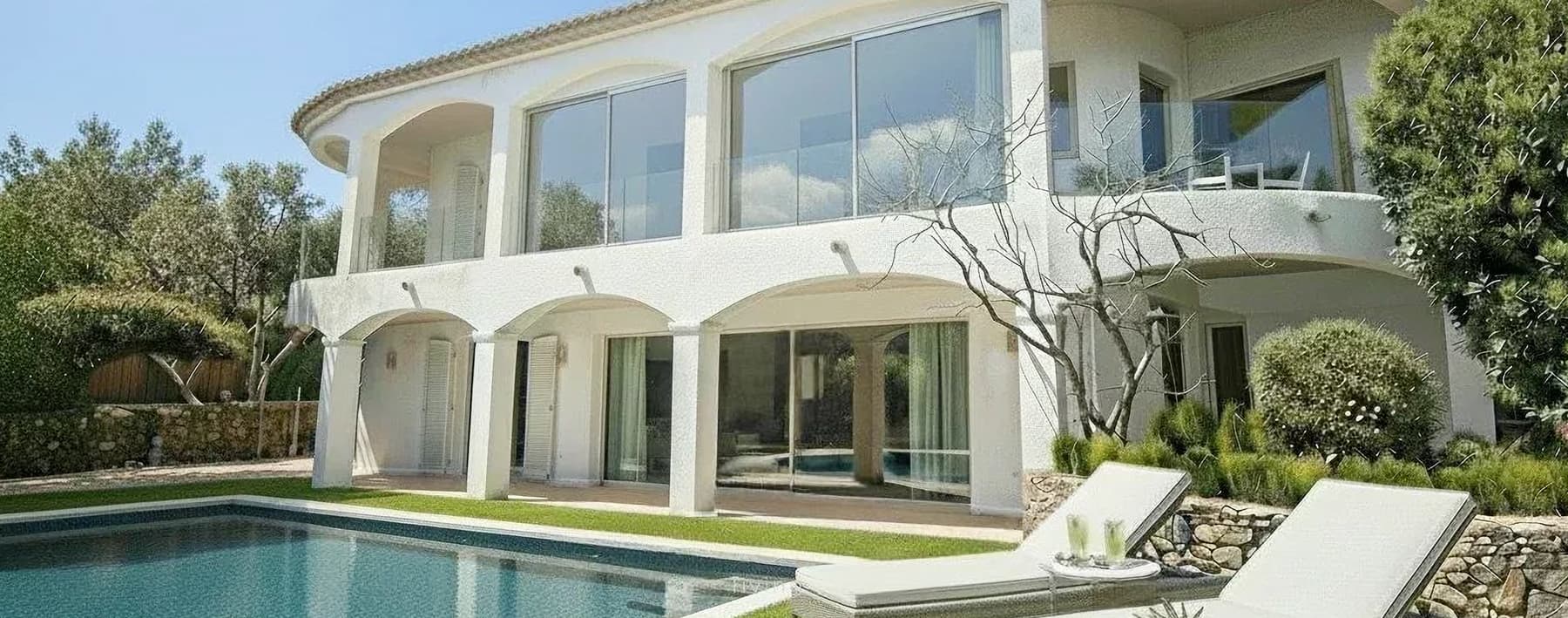 Elegant Villa by the Sea in Sardinia's Costa Smeralda