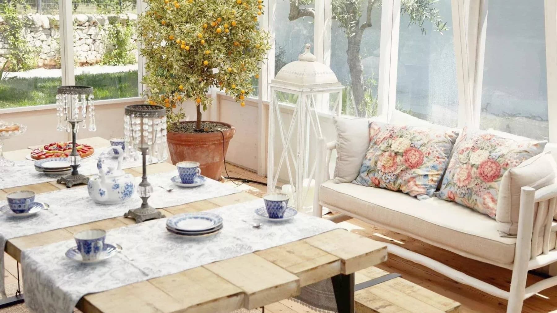 Villa storica con giardino e piscine a Conversano, Puglia