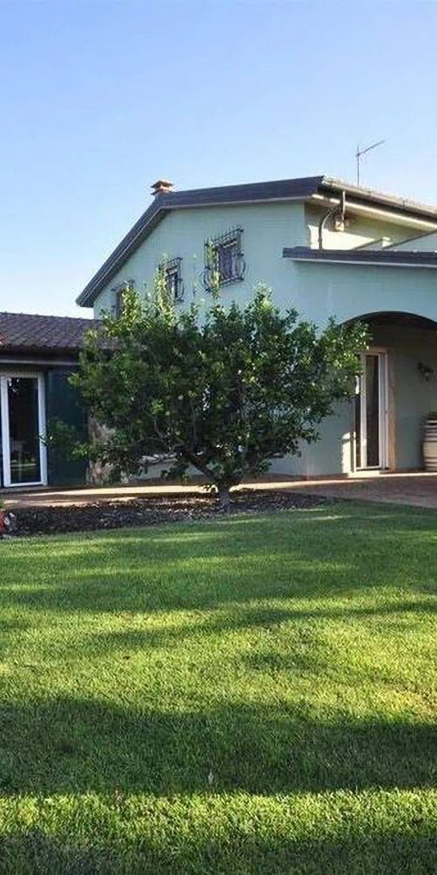 Villa esclusiva a San Vincenzo con piscina e giardino