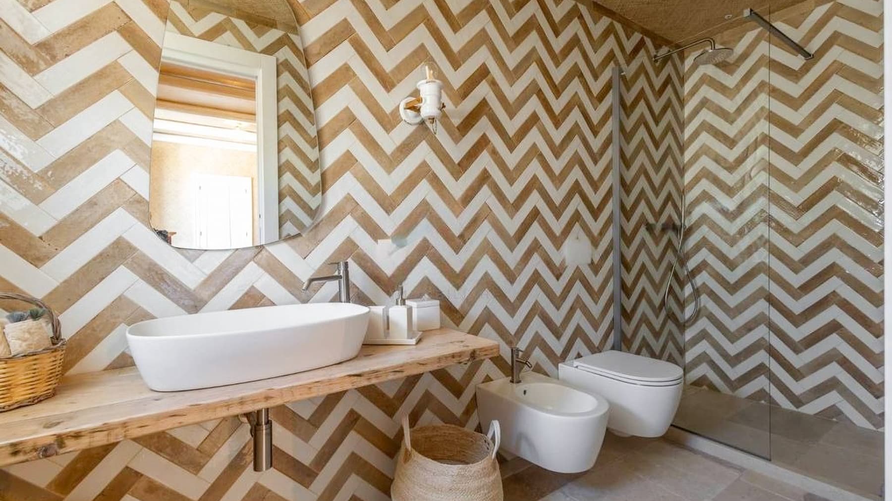 Villa con Piscina e Giardino a Polignano a Mare, Puglia