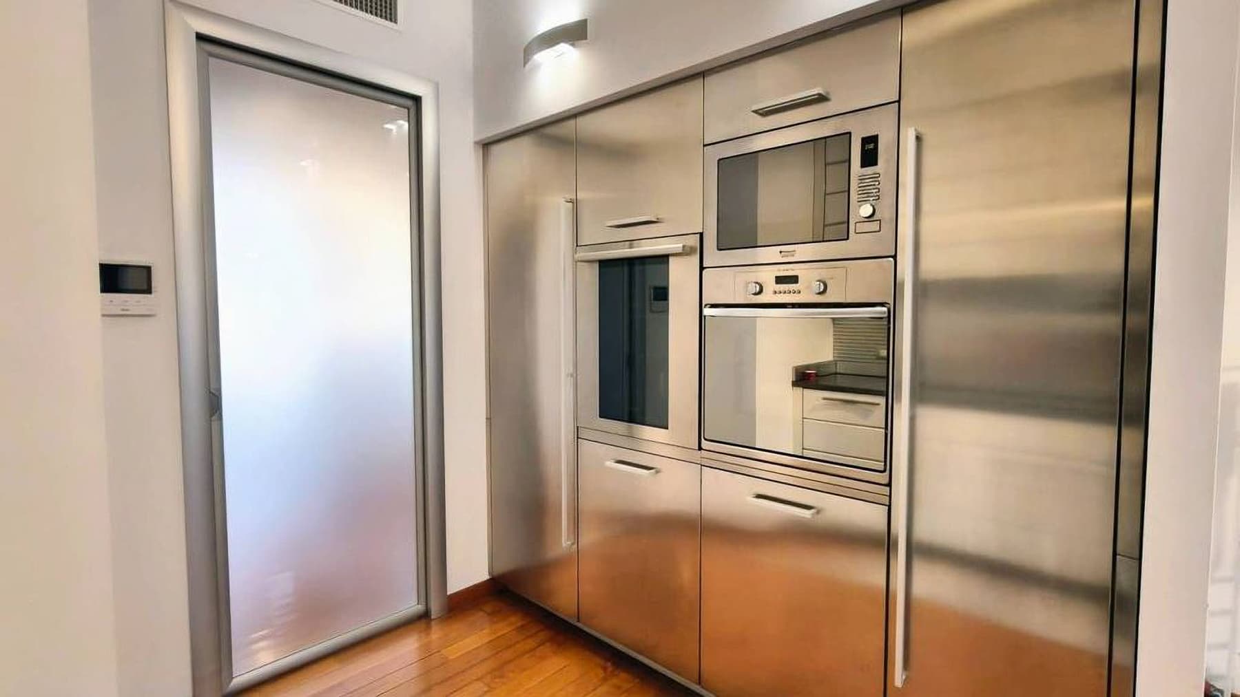 Spacious Apartment in Milan, Lombardy with Balcony