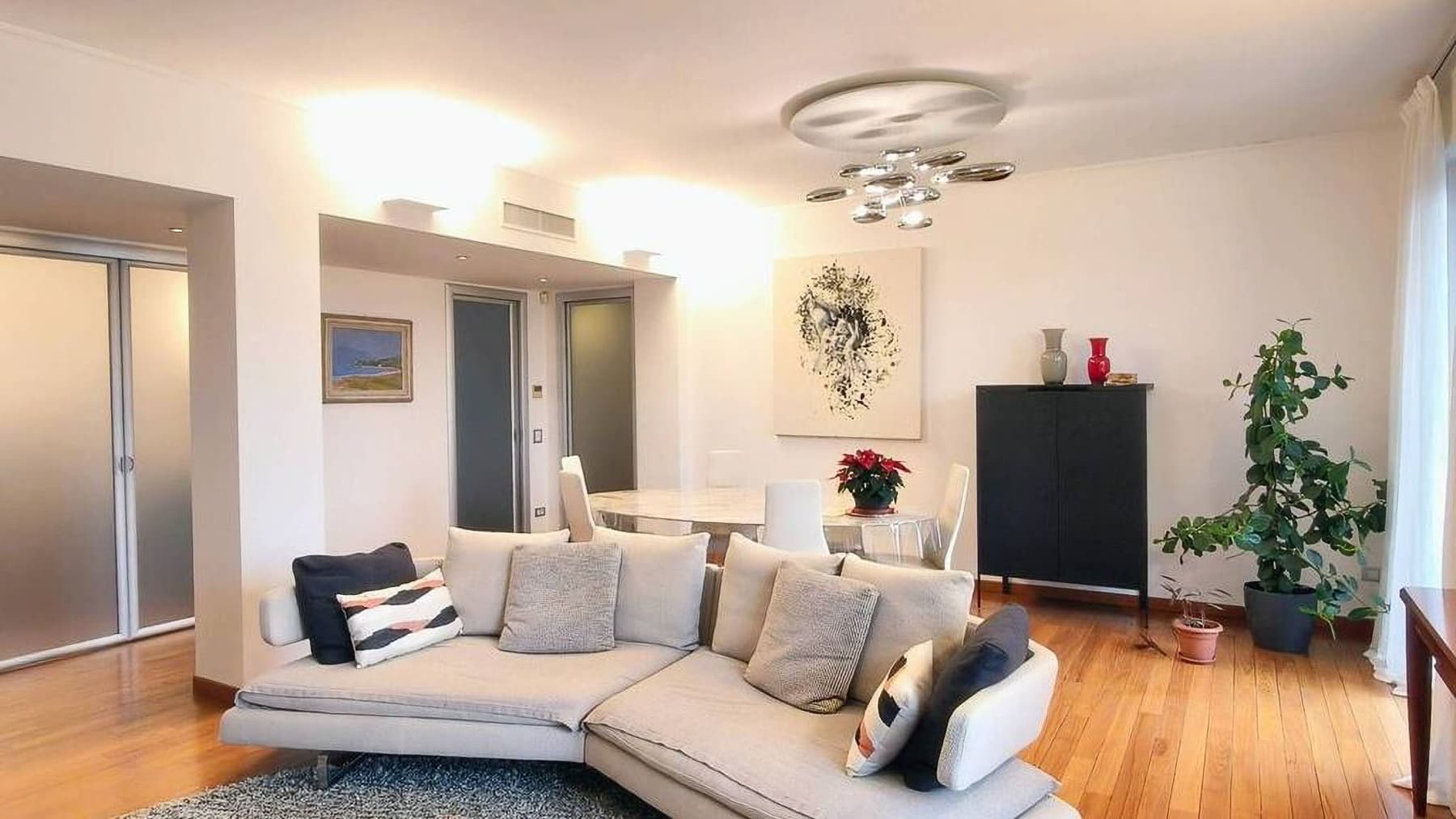 Spacious Apartment in Milan, Lombardy with Balcony