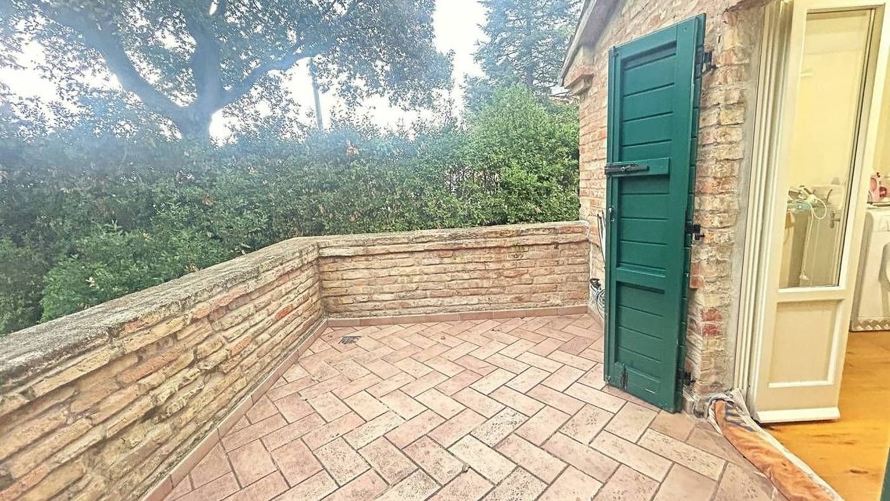 Charming Villa in Zona Montarice, Marche