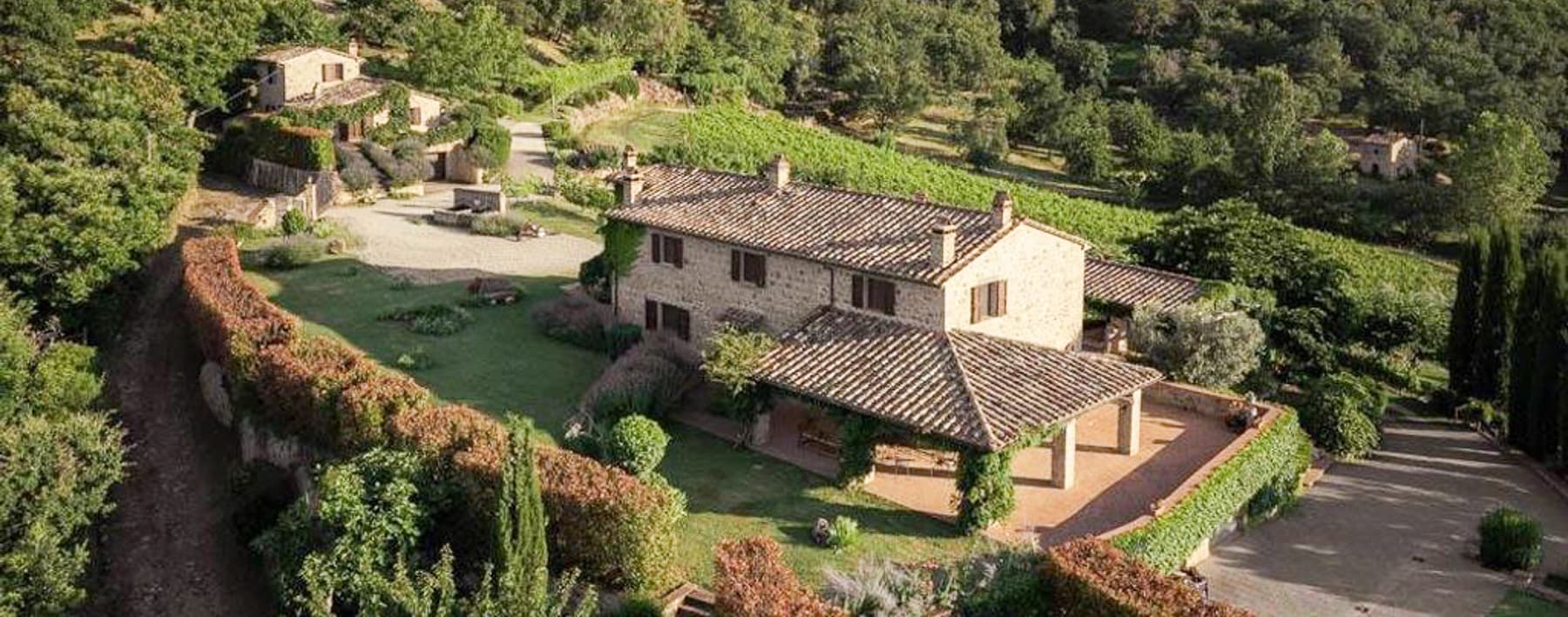 Villa a Castel del Piano, 670 mq nelle colline toscane