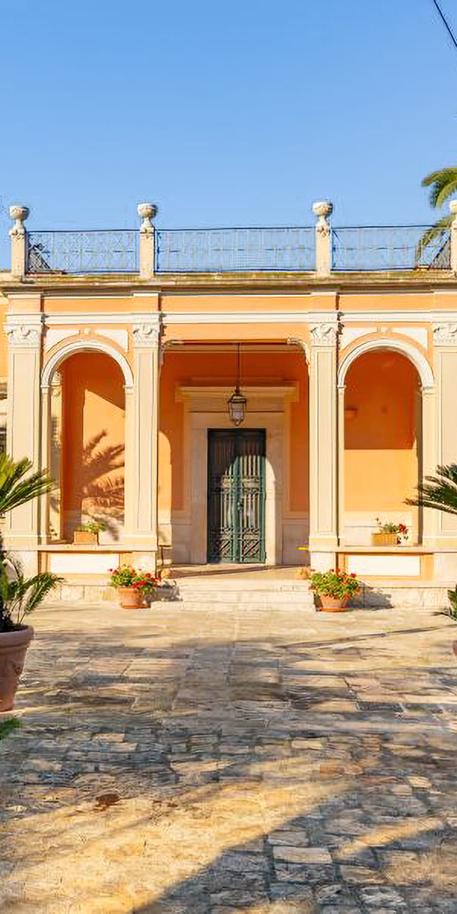 Villa Liberty con Giardino a Molfetta, Puglia