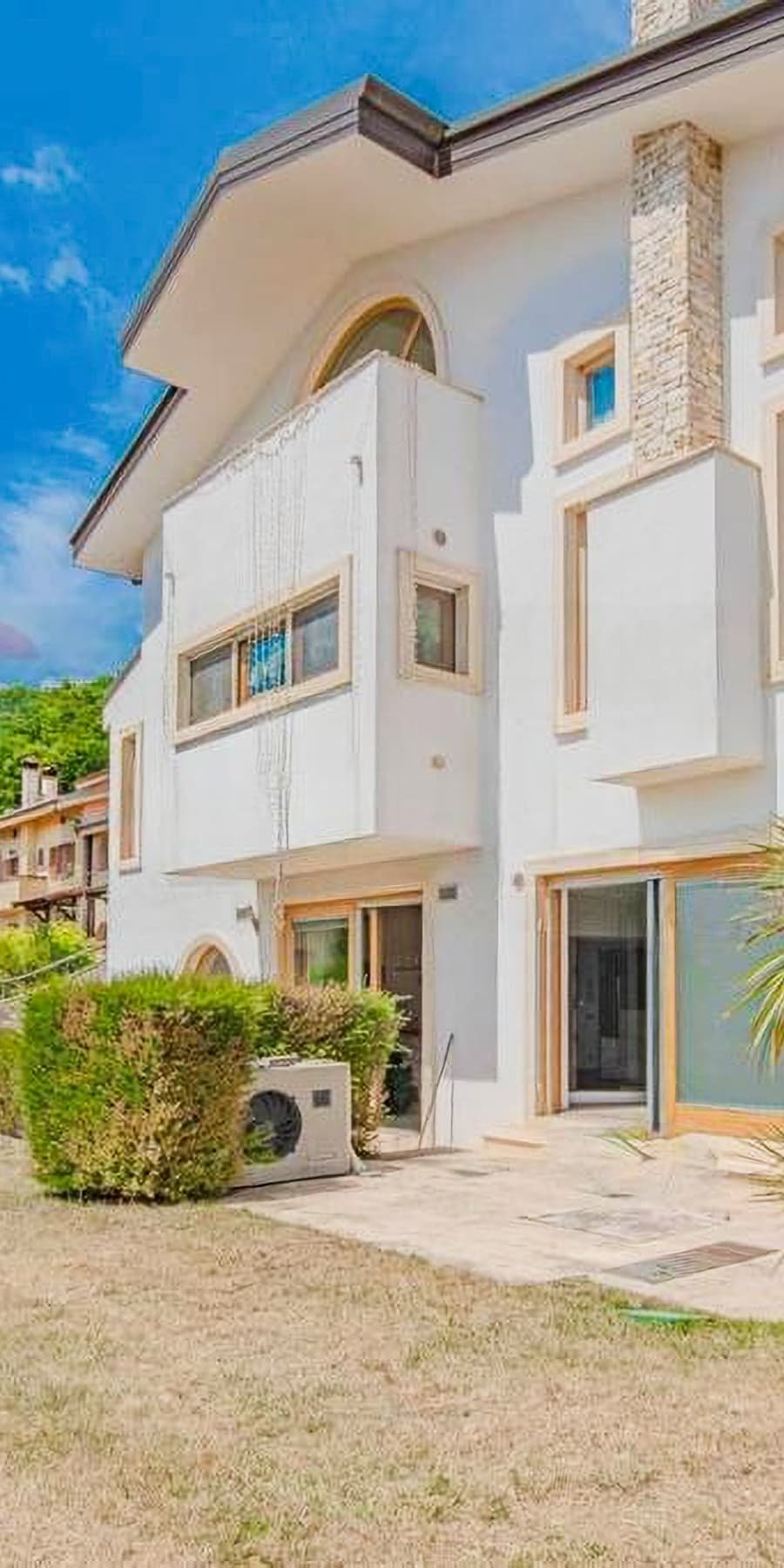 Villa di pregio tra le colline di Cerisano