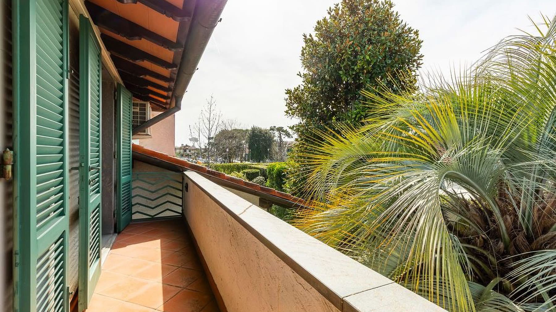 Villa elegante a Forte dei Marmi, cuore della Versilia