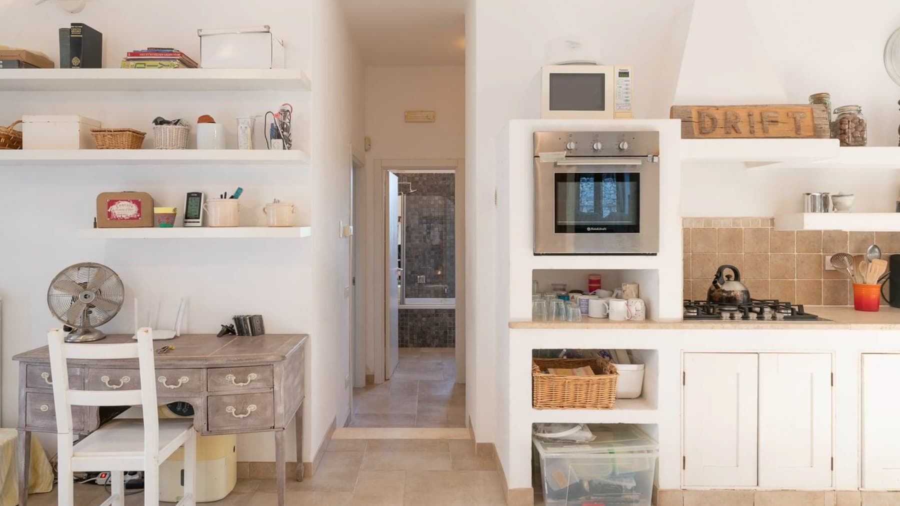 Villa con Piscina e Trulli a Ceglie Messapica, Puglia