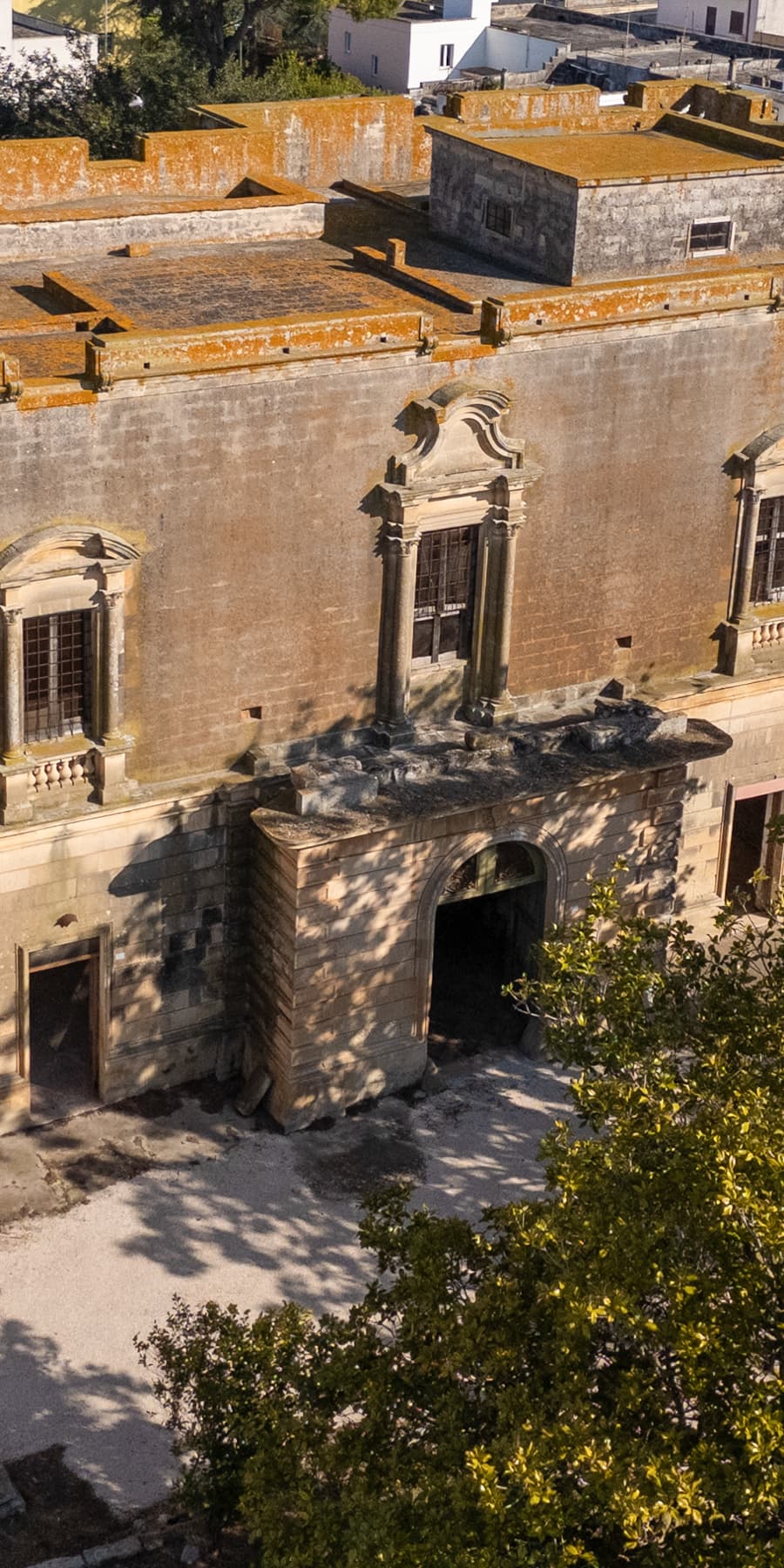 Palazzo di lusso a Palmariggi, nel cuore del Salento