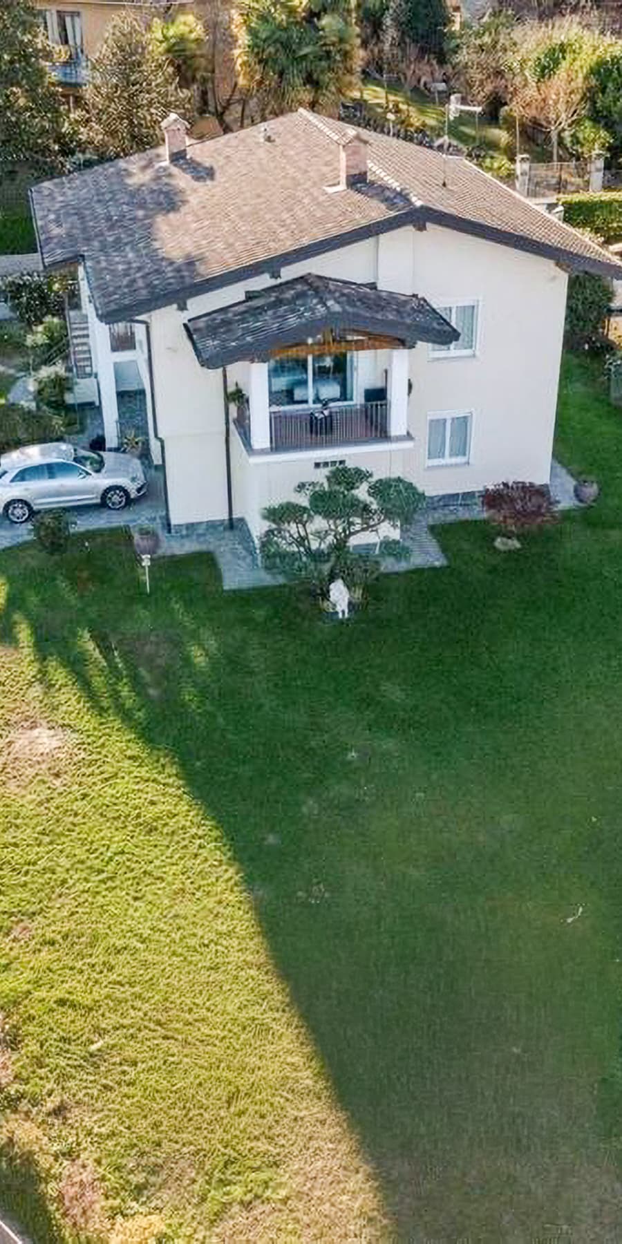 Villa in Porto Valtravaglia, Lago Maggiore, Lombardy