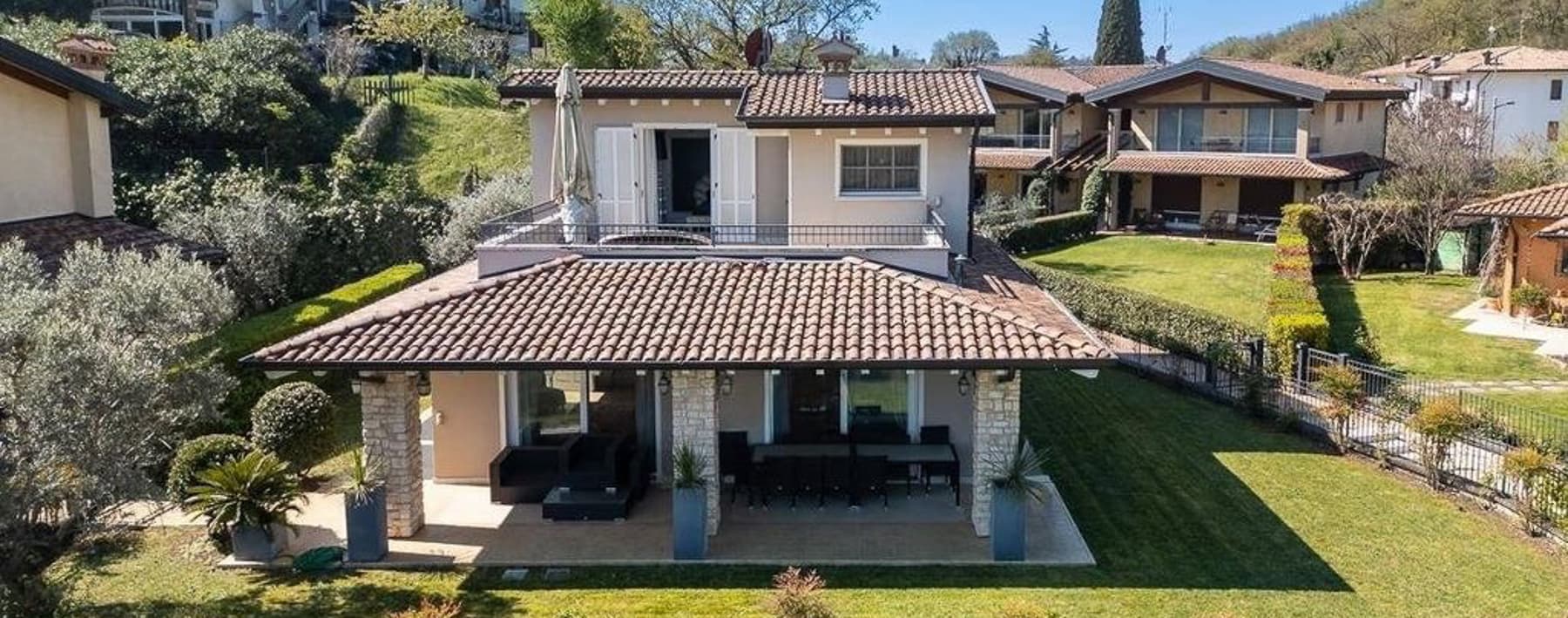 Villa elegante a Soiano, vista Lago di Garda