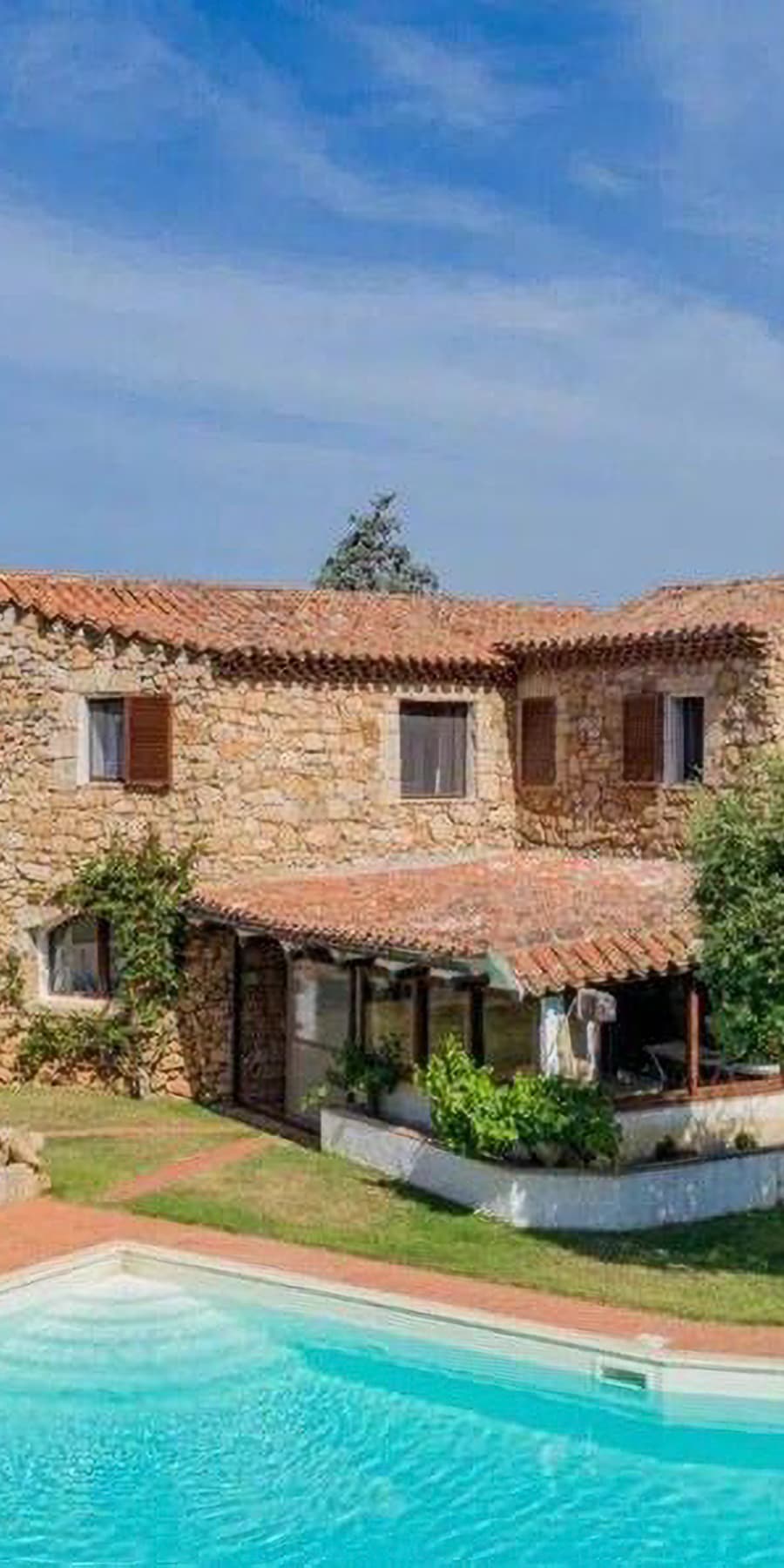 Villa di lusso tra le montagne di San Pantaleo, Sardegna