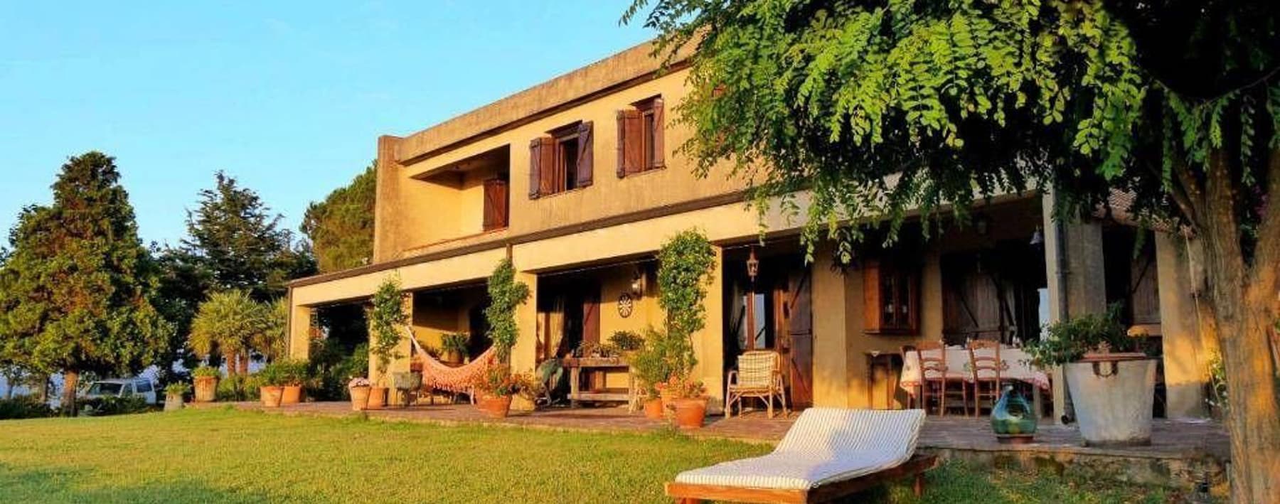 Villa panoramica a Santa Lucia del Mela, Sicilia