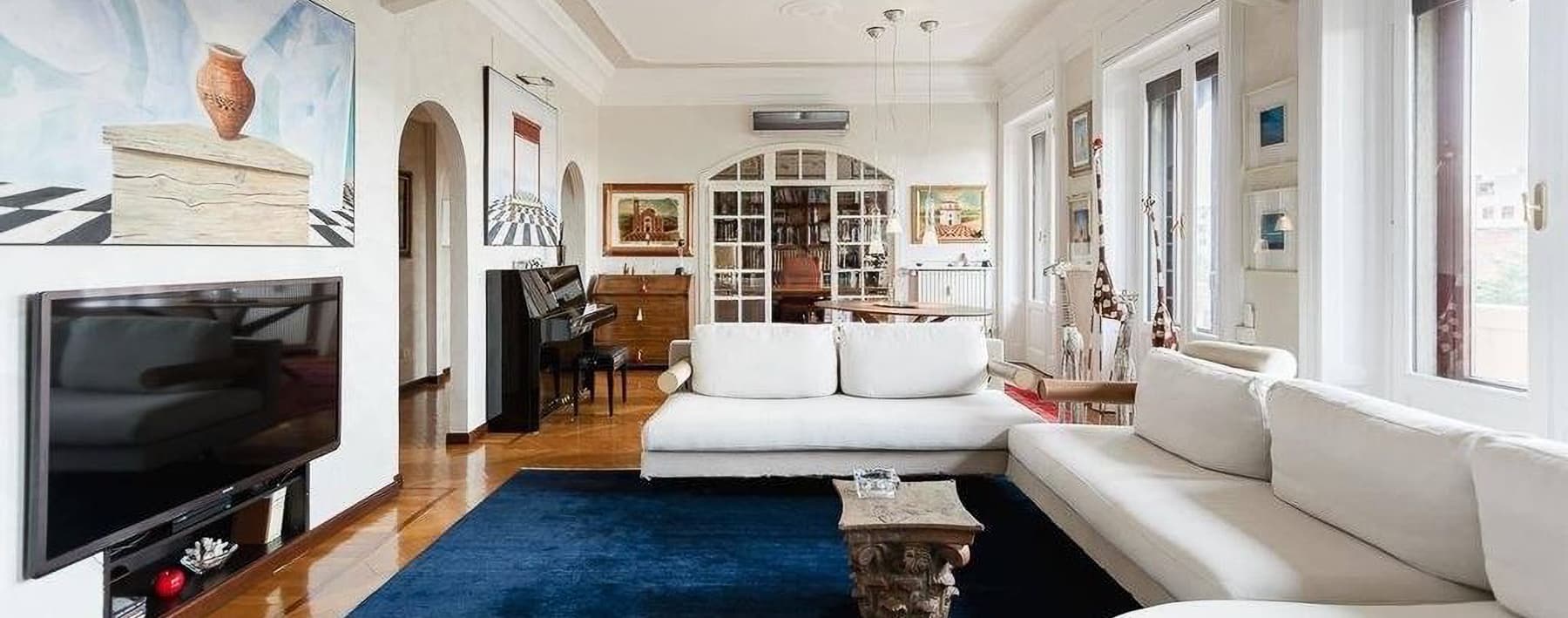 Penthouse in Milano, Lombardy with Stunning Views