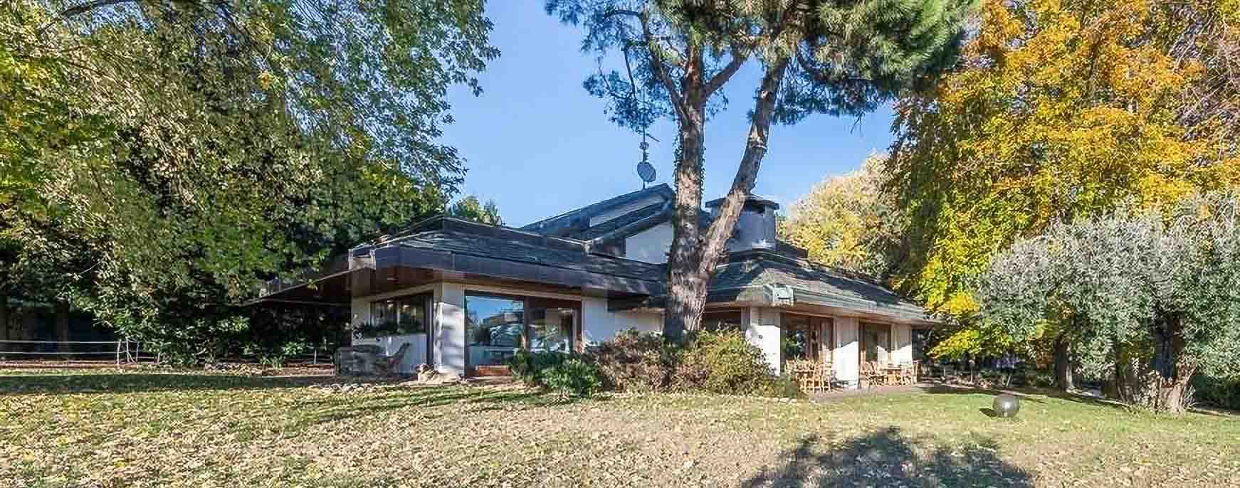 Villa panoramica a San Fermo, 950 mq di lusso naturale