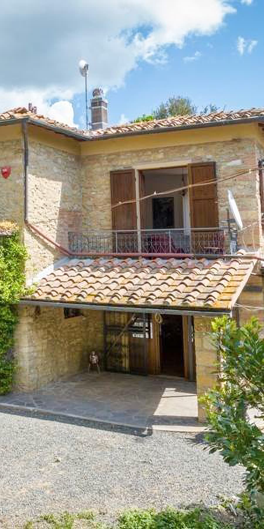 Casale in Toscana: Eleganza e Natura a Pisa, 370 mq