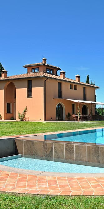 Villa storica a Montelopio, cuore della Toscana