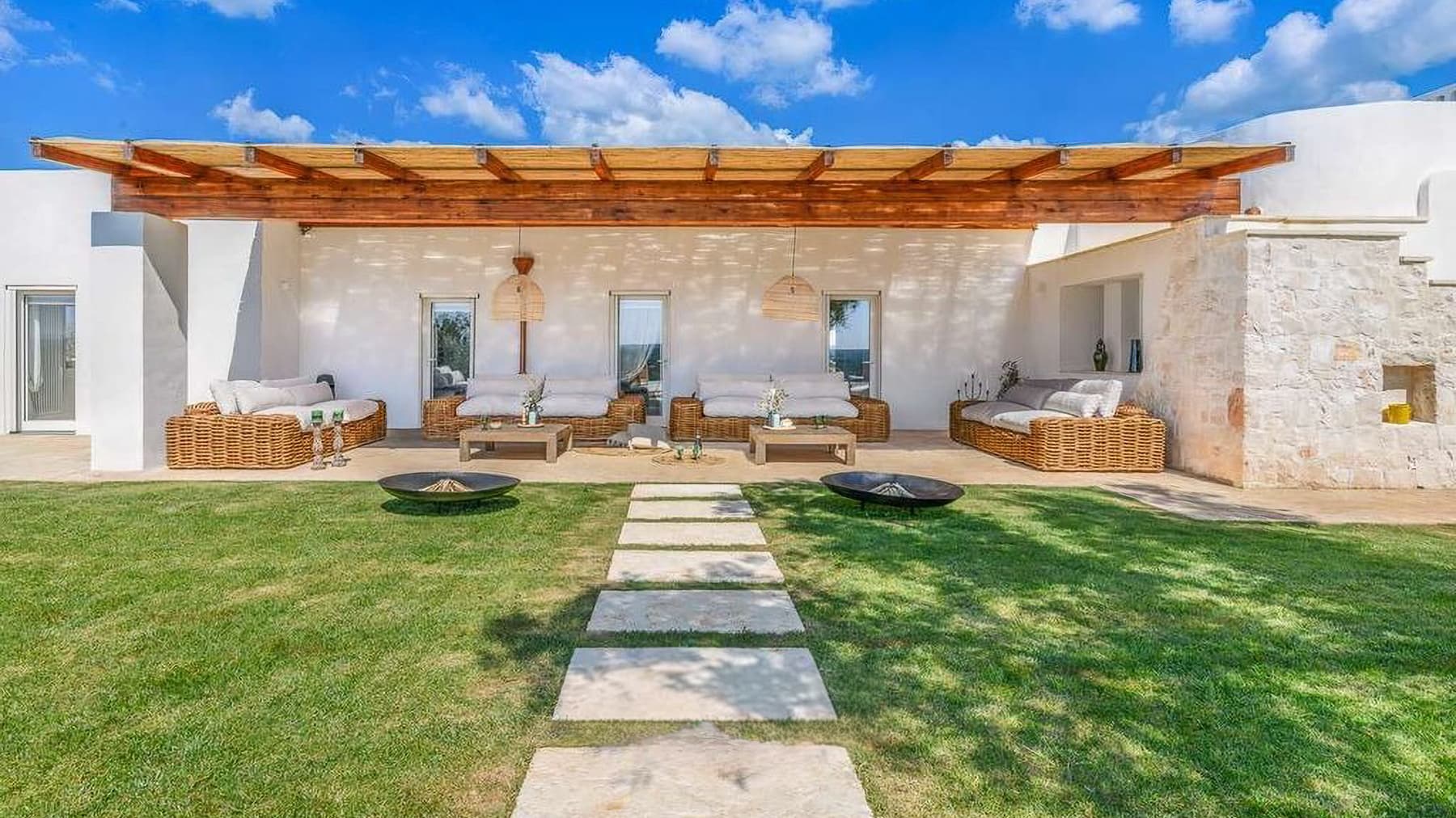 Charming Villa in Ostuni, Puglia's Heart