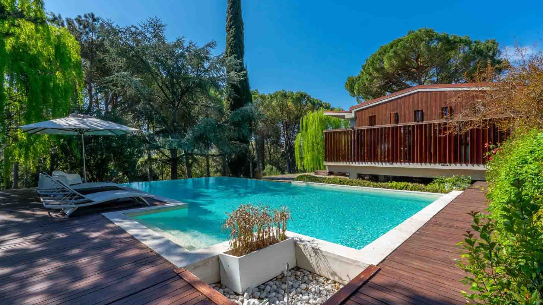 Villa di lusso nelle colline fiorentine, 490 mq
