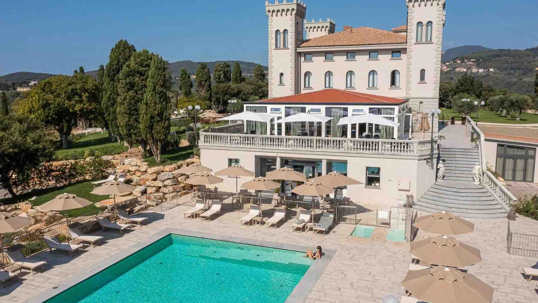 Castello storico con piscina in Toscana, Campiglia Marittima