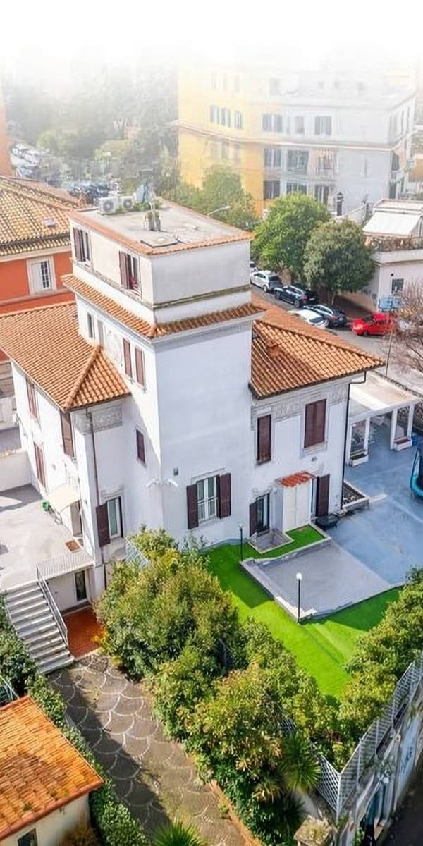 Villa elegante a Monteverde, Roma con giardini e terrazze