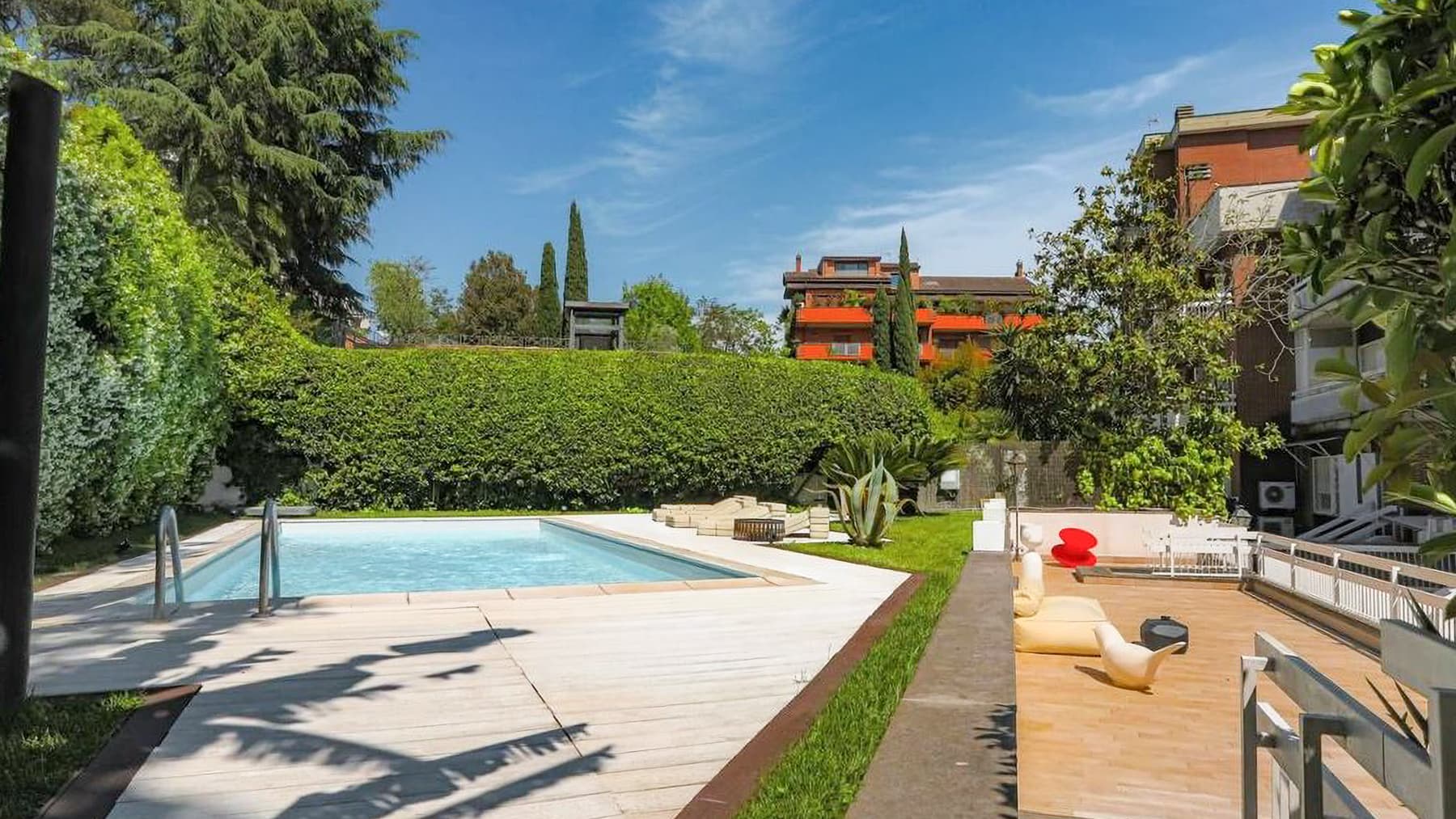 Spacious Apartment with Pool in Rome, Lazio