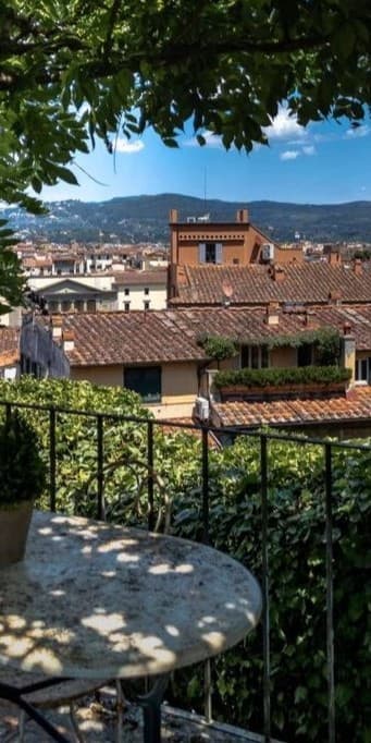 Appartamento esclusivo con giardino nel cuore di Firenze