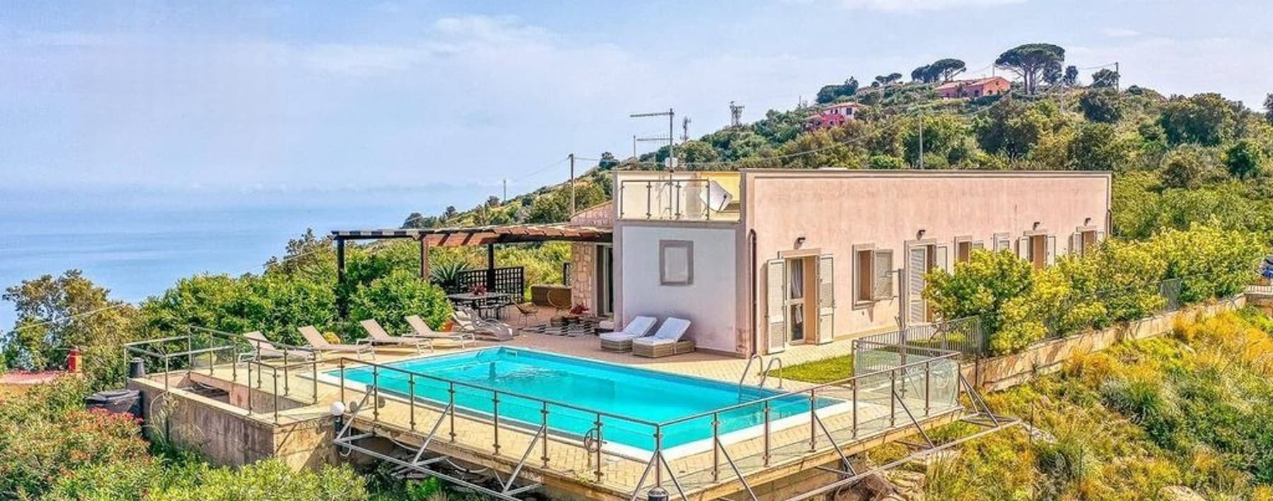 Villa esclusiva con piscina e vista mare a Cefalù