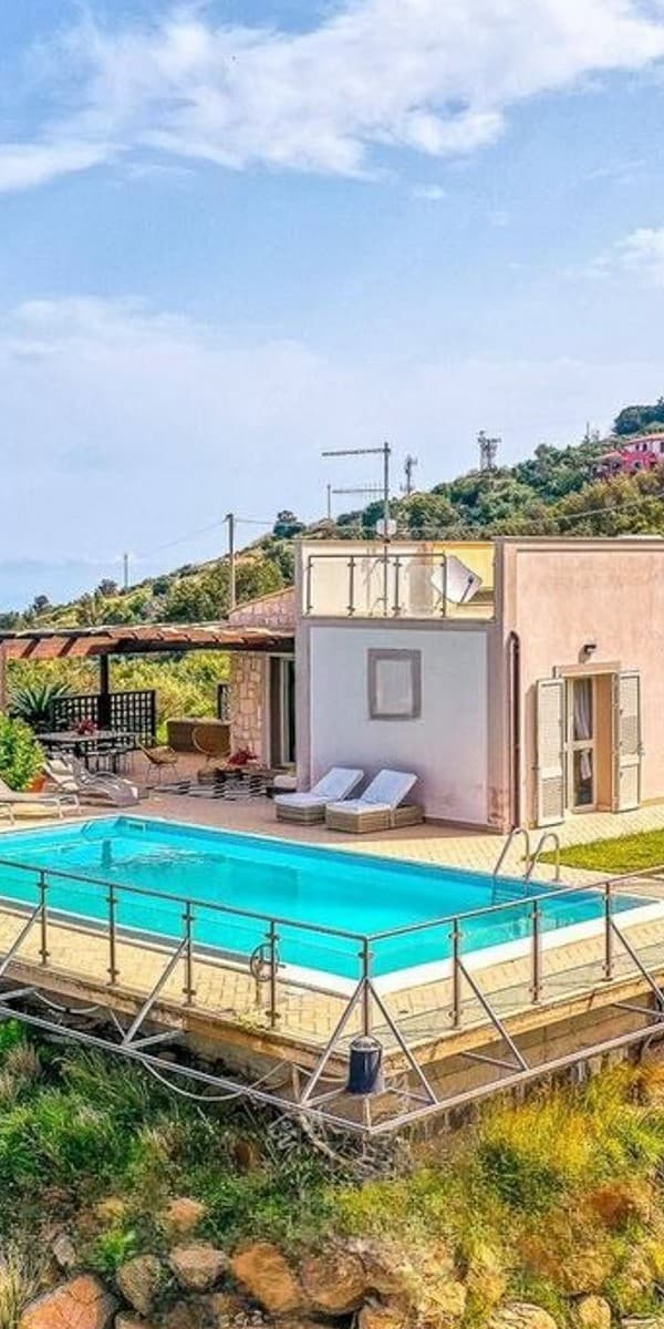 Villa esclusiva con piscina e vista mare a Cefalù