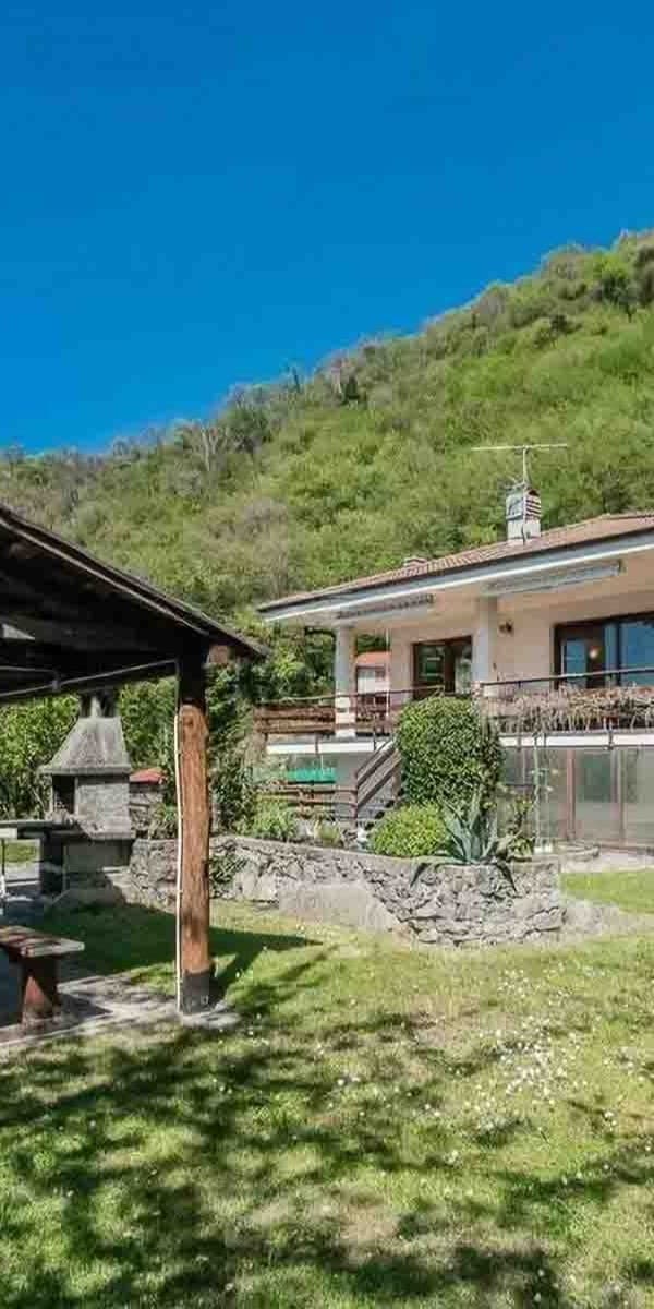 Villa in Mandello del Lario, Lake Como, Lombardy