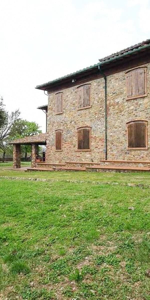 Casale affascinante a Monticiano, cuore della Toscana