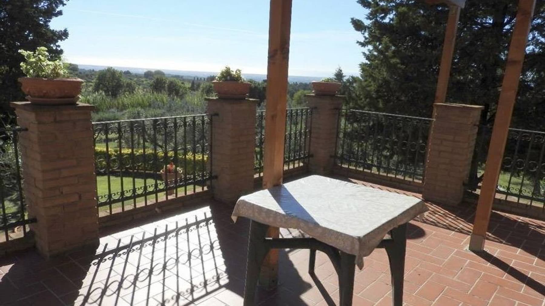 Charming Villa with Garden in Tuscany's Guardistallo
