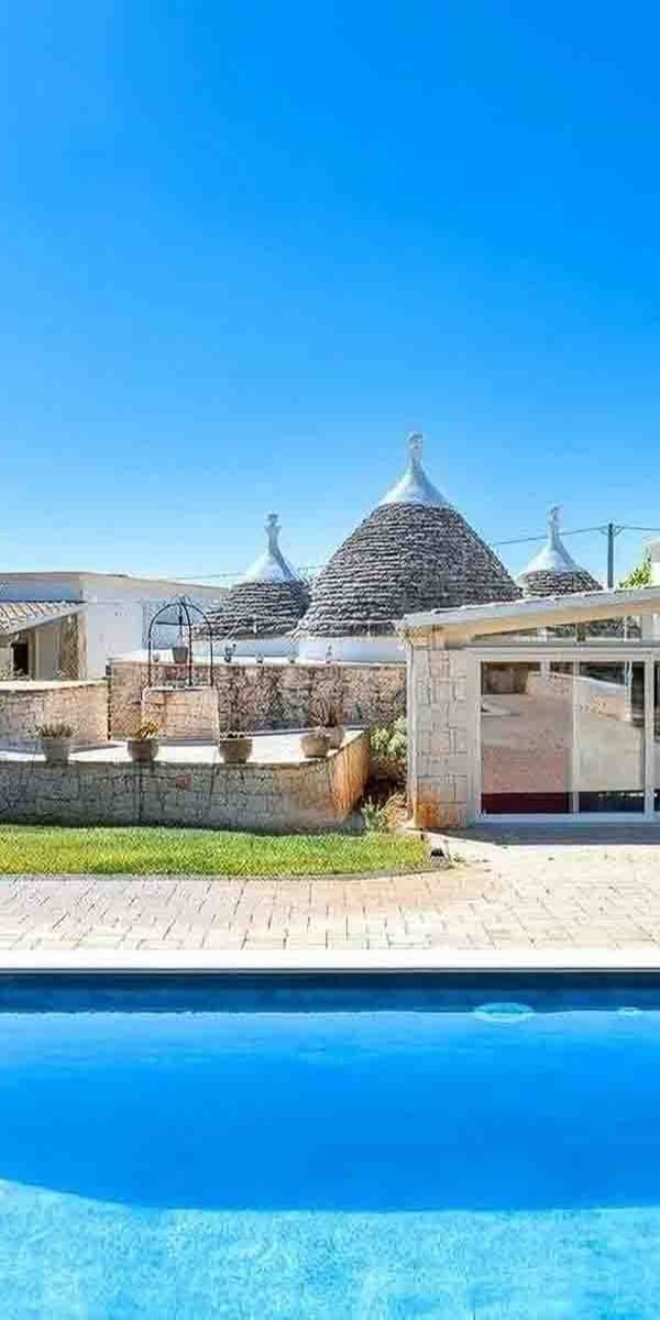 Villa con Trulli e Piscina a Francavilla Fontana, Puglia