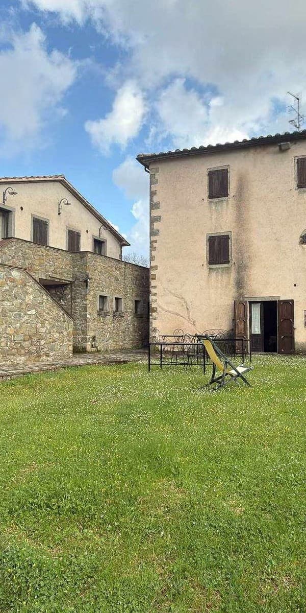 Colonica ad Arcidosso, fascino e natura in Toscana