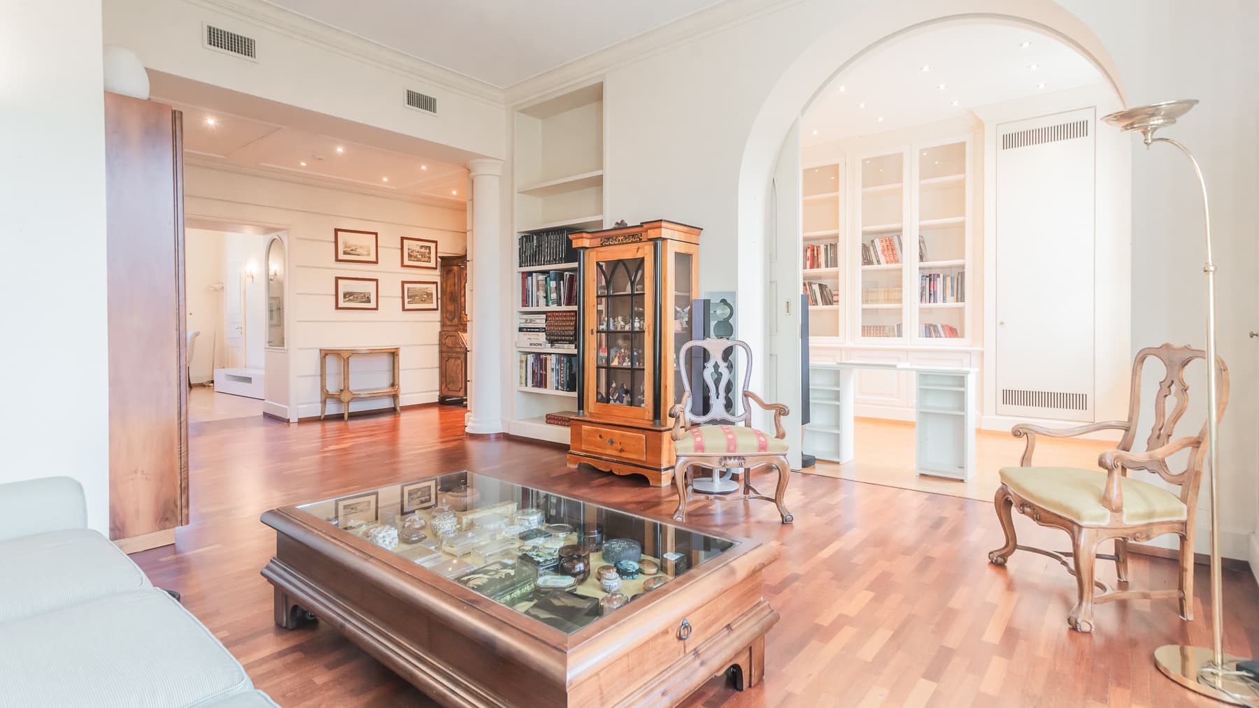 Apartment in Varese, Lombardy - Ideal Location
