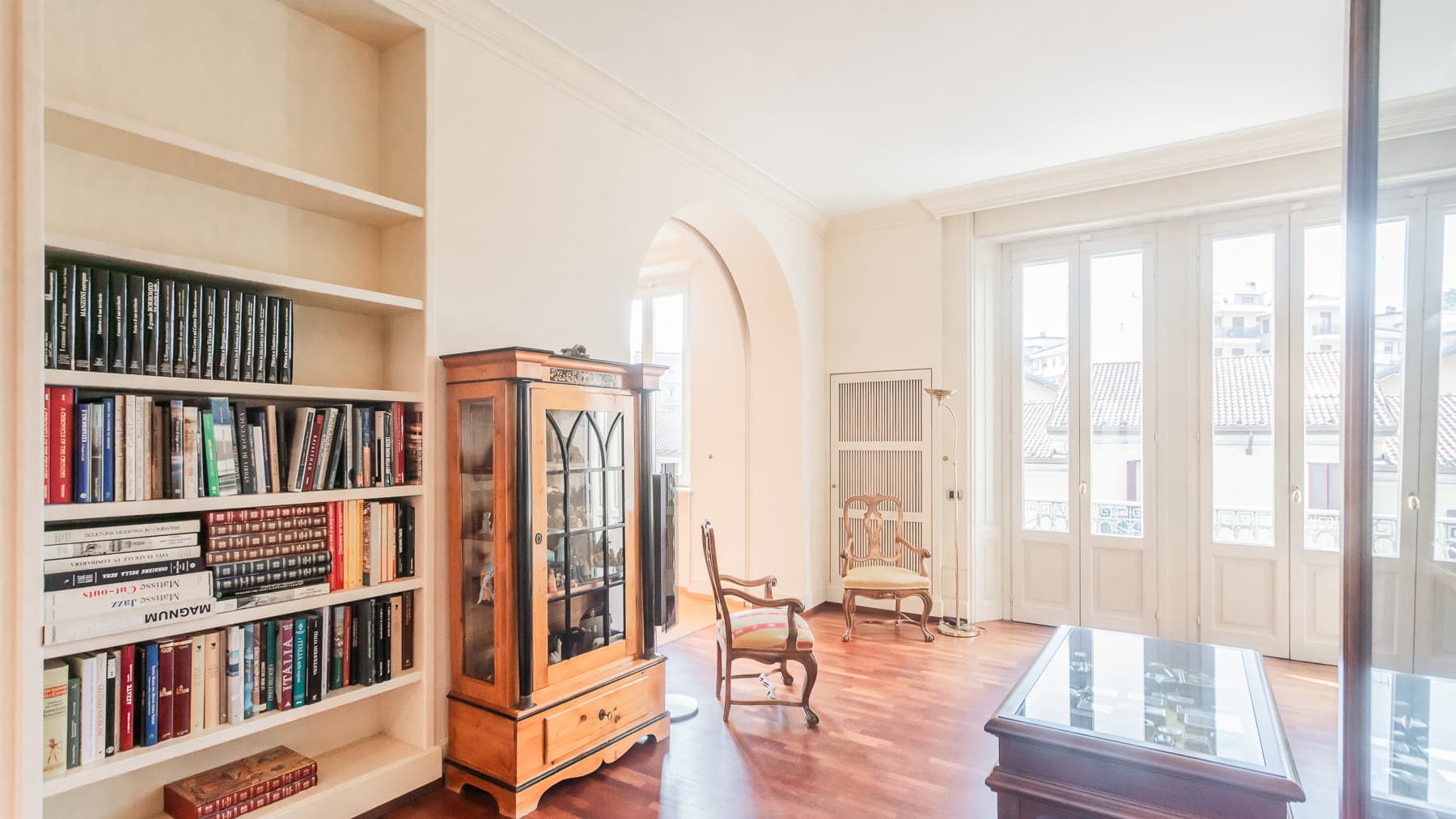 Apartment in Varese, Lombardy - Ideal Location