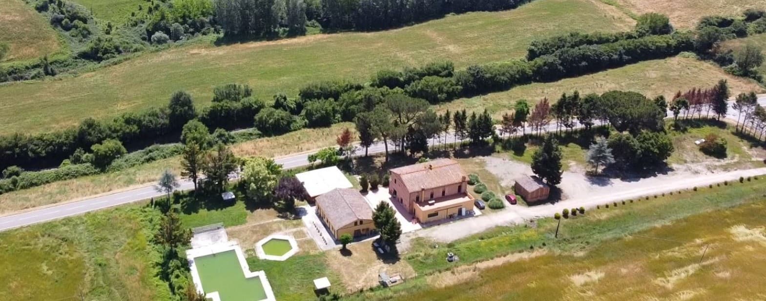 Casale nella suggestiva Val d'Orcia, Montalcino