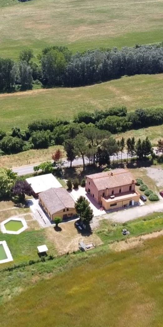 Casale nella suggestiva Val d'Orcia, Montalcino