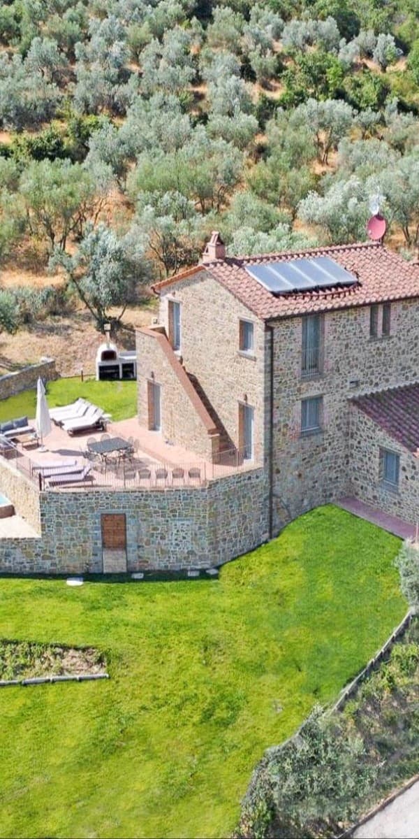 Rustic Country House in Charming Cortona, Tuscany