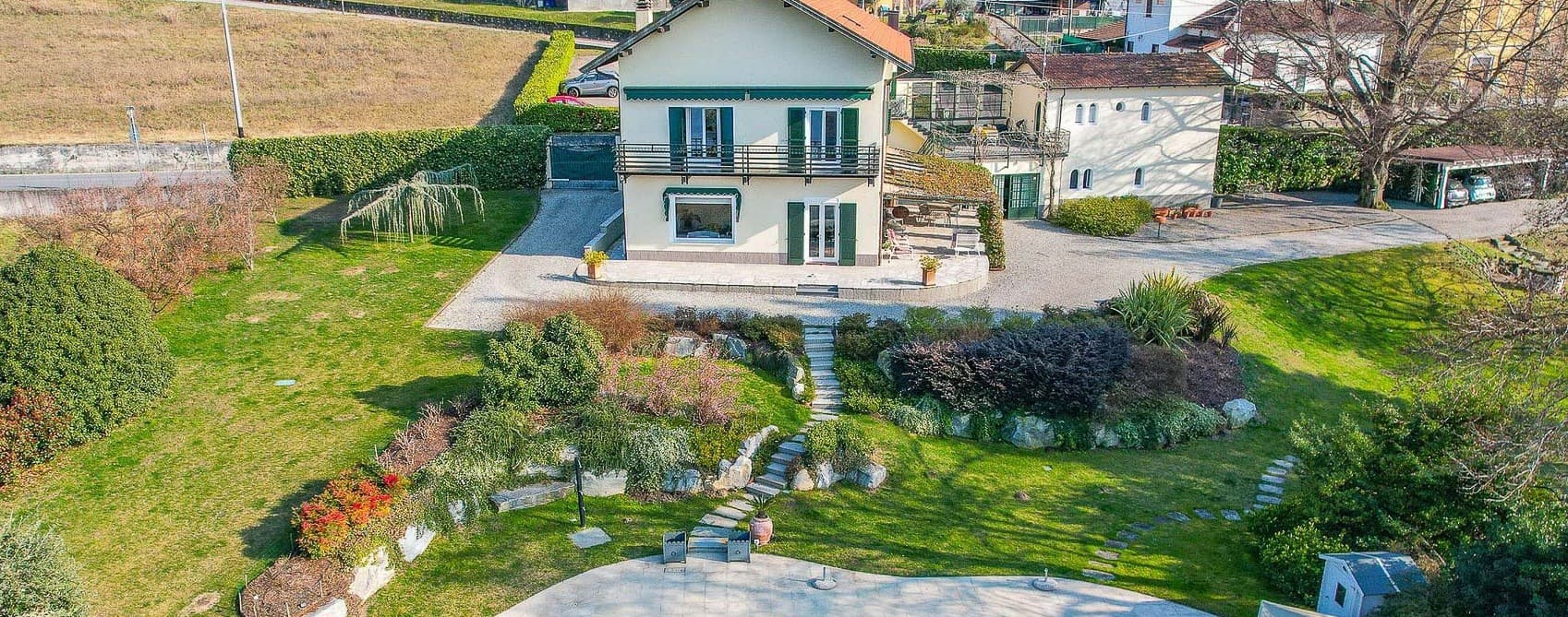 Villa con Piscina a Porto Valtravaglia, Lago Maggiore